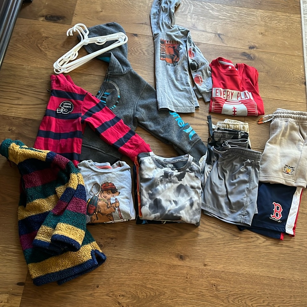 Boys 4-5 clothes bundle